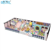 Toboganes y escaladores de arcoíris para patio de juegos interior color caramelo de 100 m²